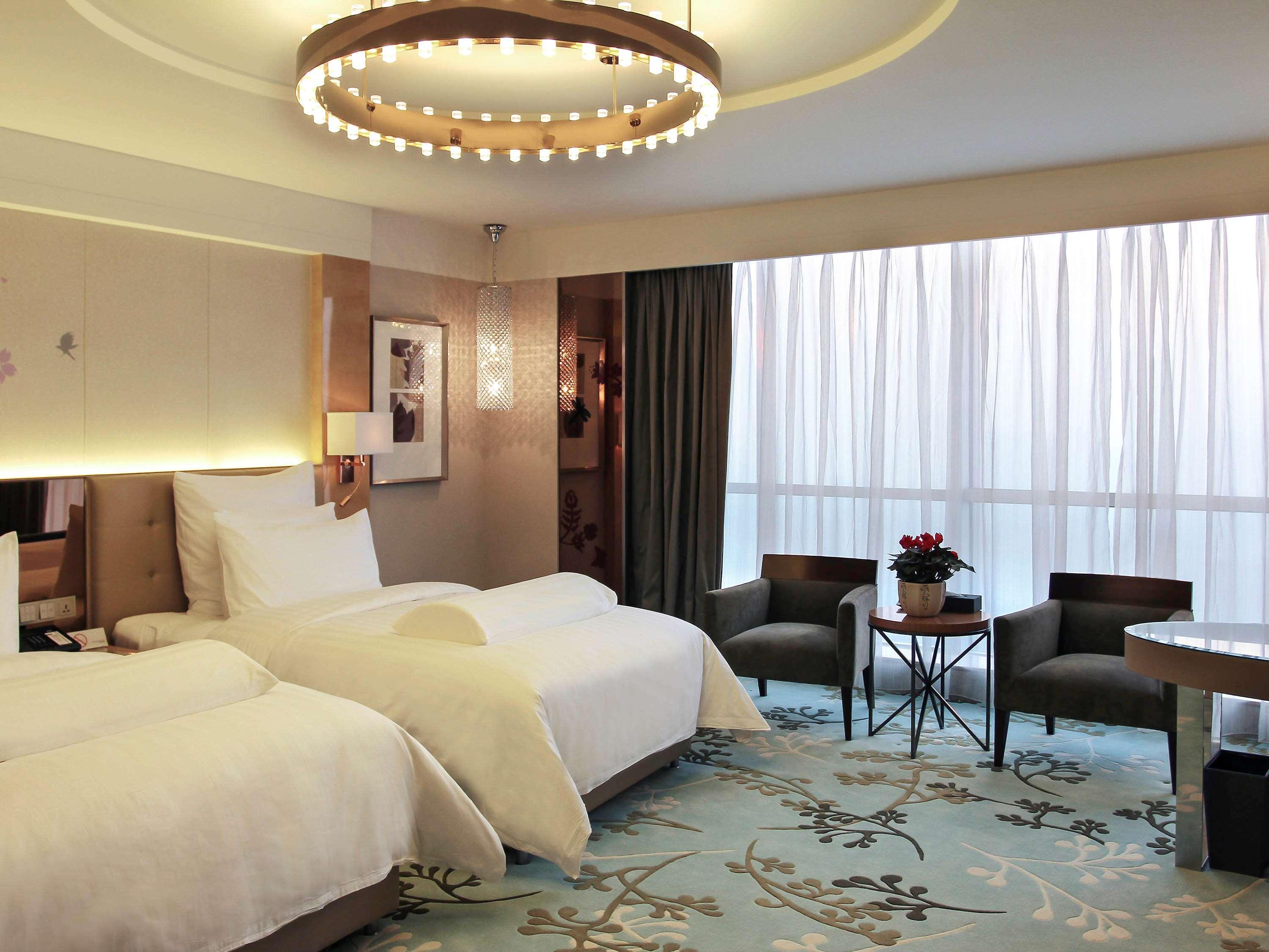 Pullman Linyi Lushang Exterior photo
