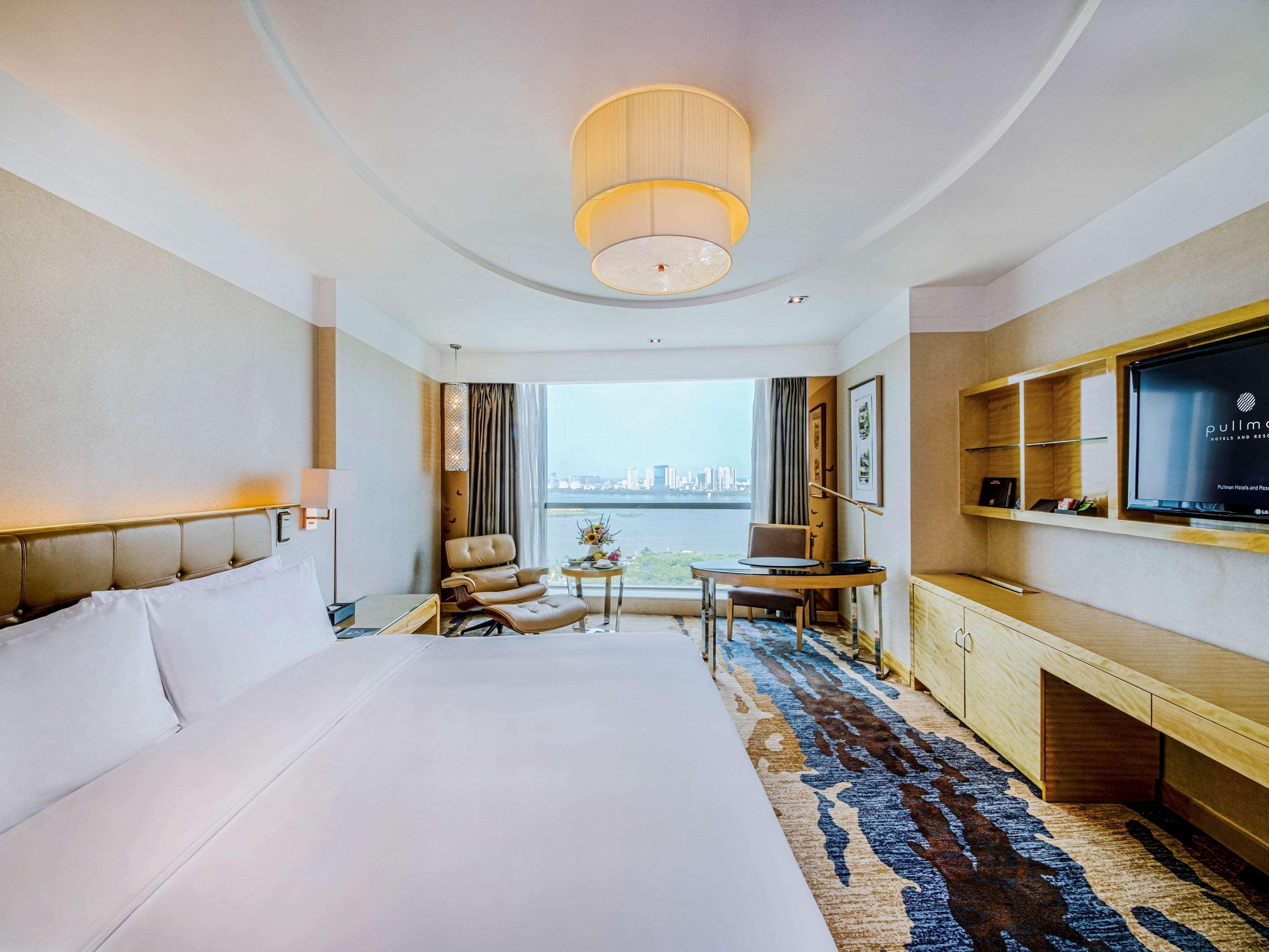 Pullman Linyi Lushang Exterior photo