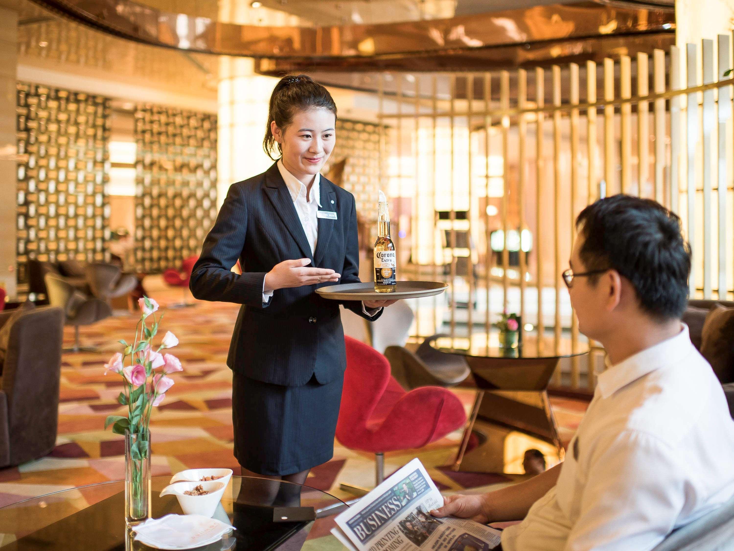 Pullman Linyi Lushang Exterior photo