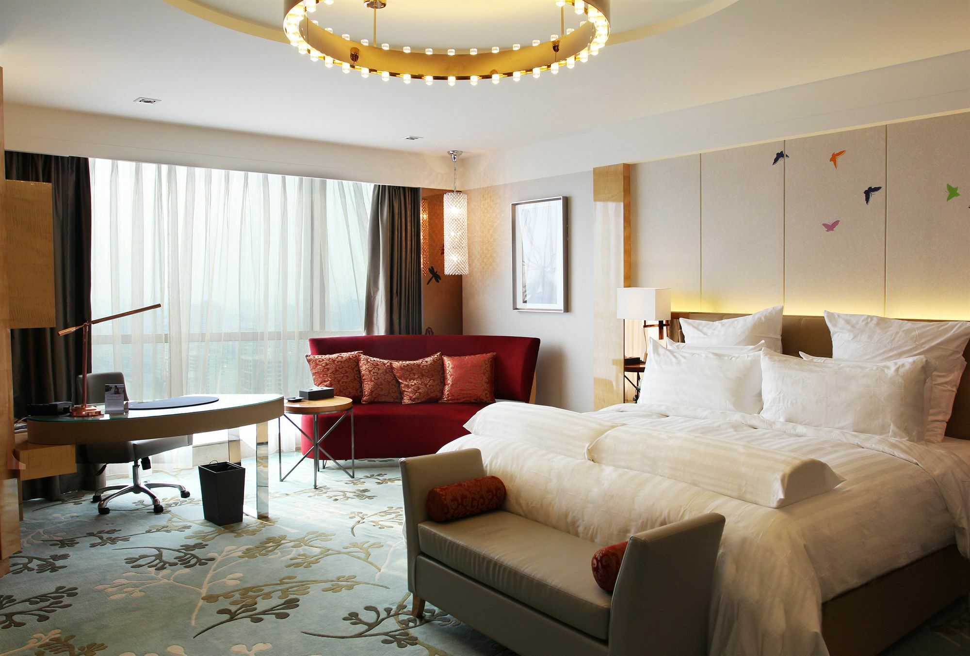 Pullman Linyi Lushang Exterior photo
