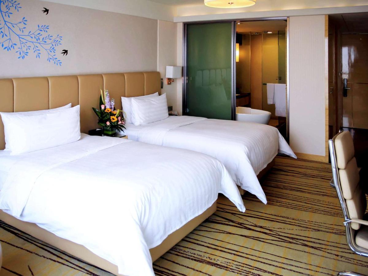 Pullman Linyi Lushang Exterior photo